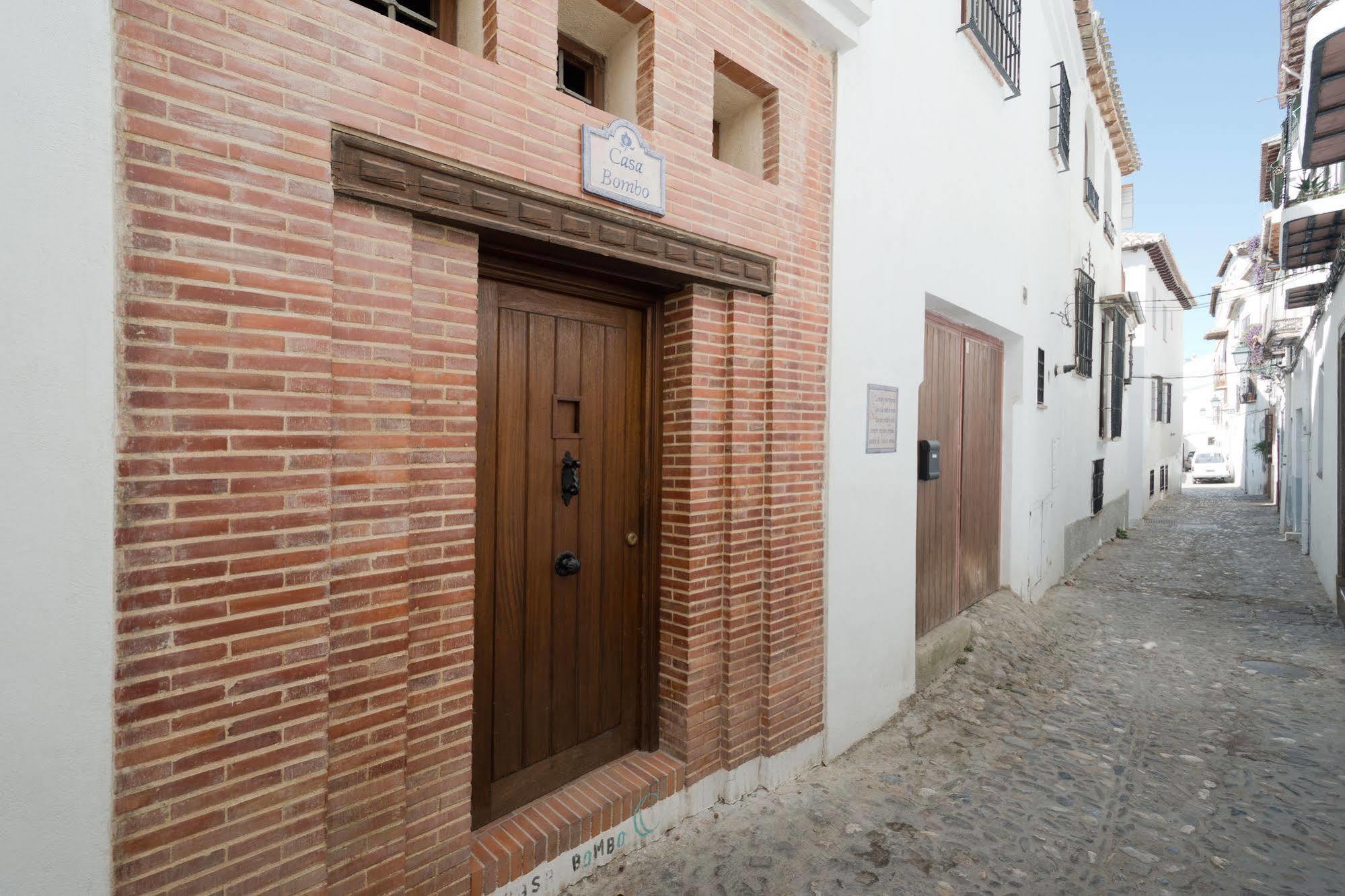 Casa Bombo Bed & Breakfast Granada Exterior photo